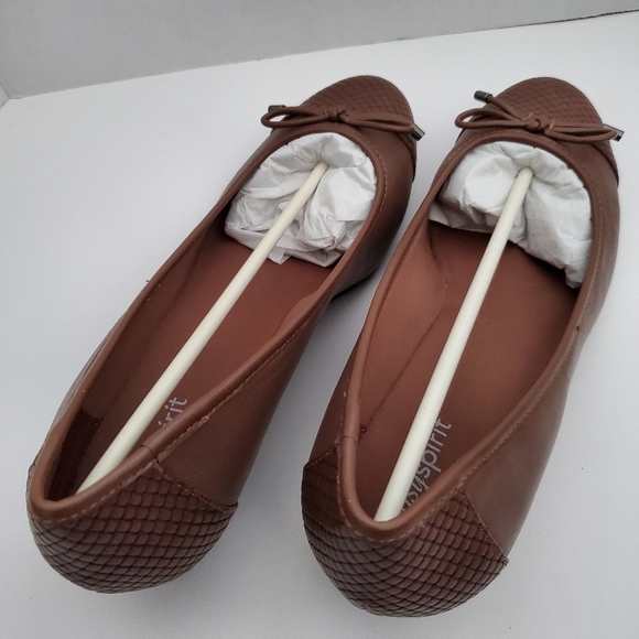 Easy Spirit Women's Davalyn Wedge, Brown, 9 - Picture 7 of 8